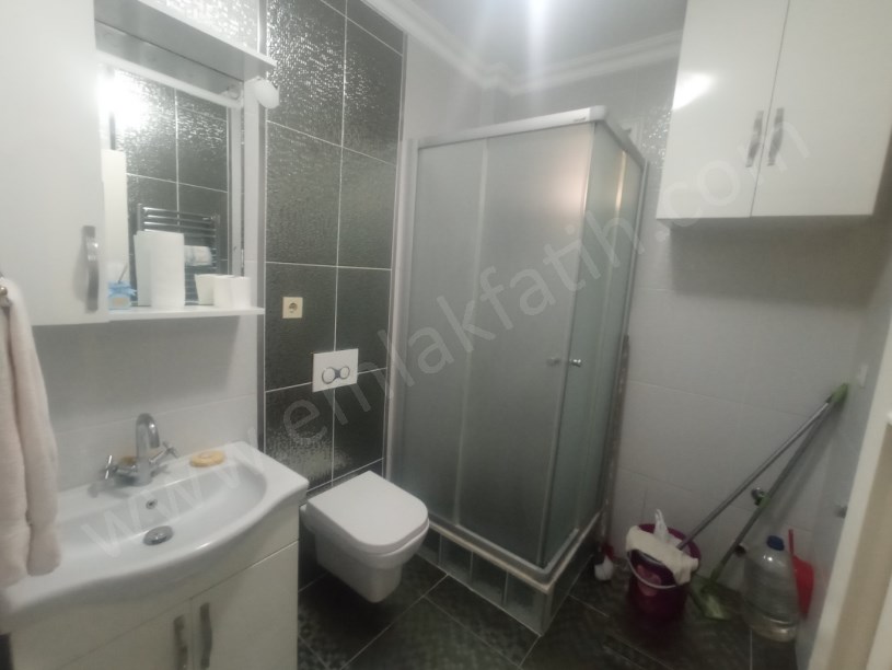 Kocamustafapaşa Kiralık Daire 3+1  ( ESKİ PORTFÖY )