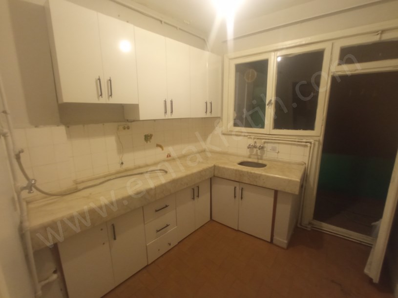 Kocamustafapaşa Kiralık Daire 2+1 Pamukçu Sokak ( ESKİ PORTFÖY )