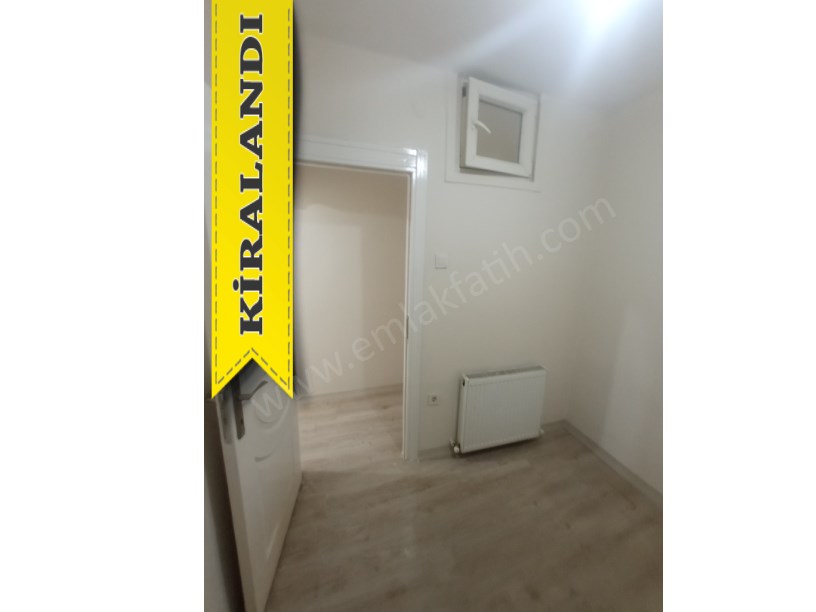 Kocamustafapaşa Merhaba Cad. Kiralık Daire 1,5+1 Temiz Çift Cepheli