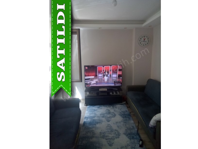 KOCAMUSTAFAPAŞA CAMBAZİYE MEKTEBİ SK SATILIK DAİRE YÜKSEK GİRİŞ