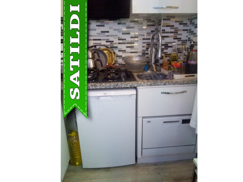 KOCAMUSTAFAPAŞA CAMBAZİYE MEKTEBİ SK SATILIK DAİRE ( ESKİ PORTFÖY )