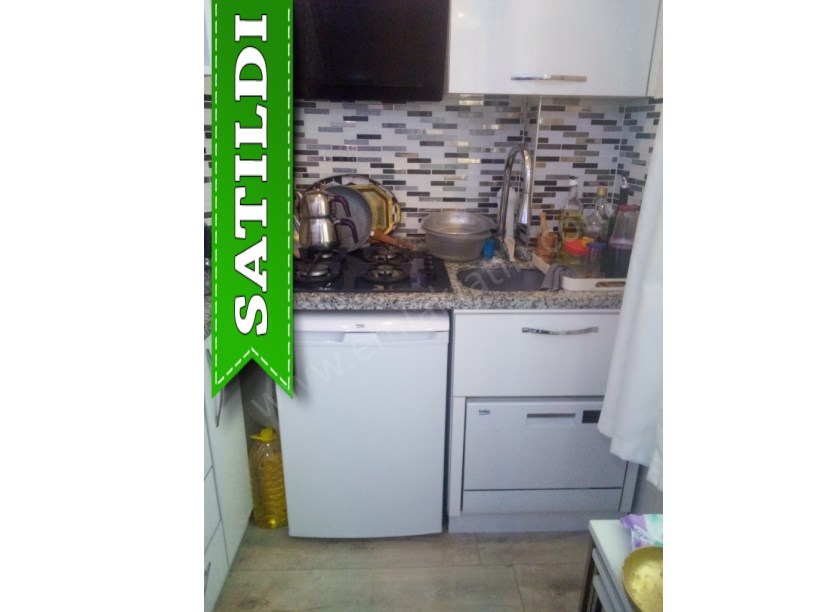 KOCAMUSTAFAPAŞA CAMBAZİYE MEKTEBİ SK SATILIK DAİRE ( ESKİ PORTFÖY )