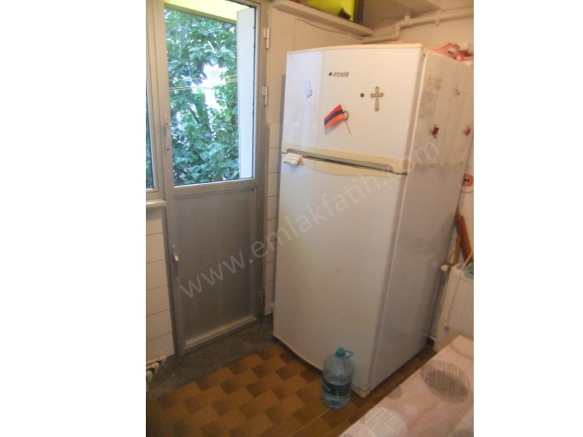 Kocamustafapaşa İftariye Sok. Satılık Daire Çift Cepheli Kombili