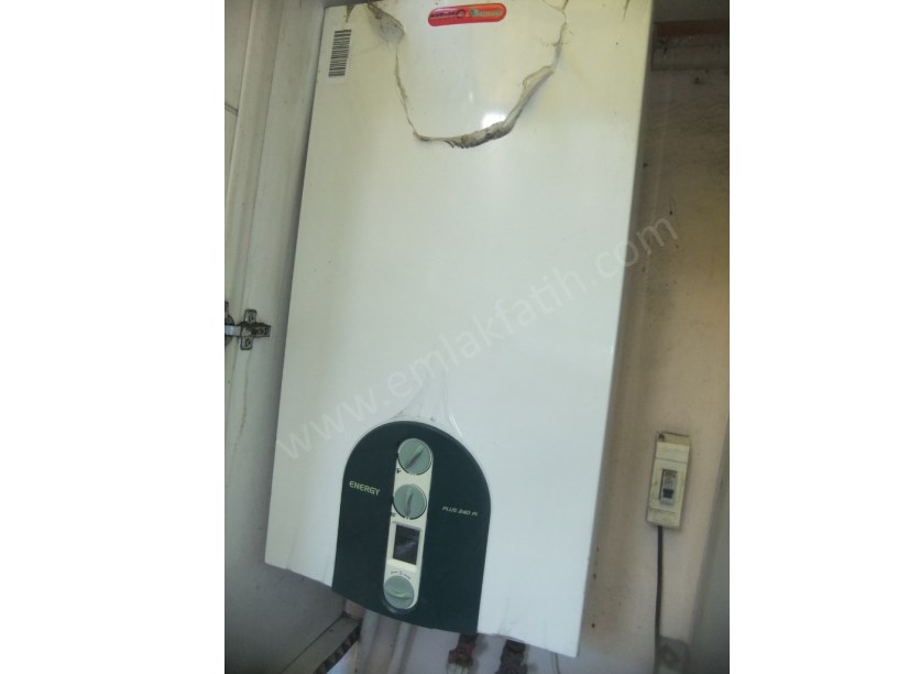 Kocamustafapaşa İftariye Sok. Satılık Daire Çift Cepheli Kombili