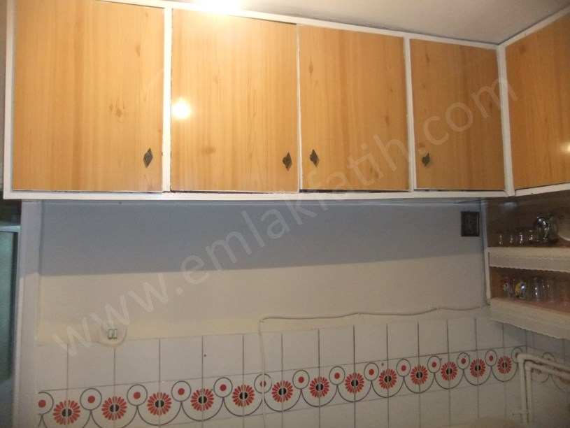 Kocamustafapaşa İftariye Sok. Satılık Daire Çift Cepheli Kombili