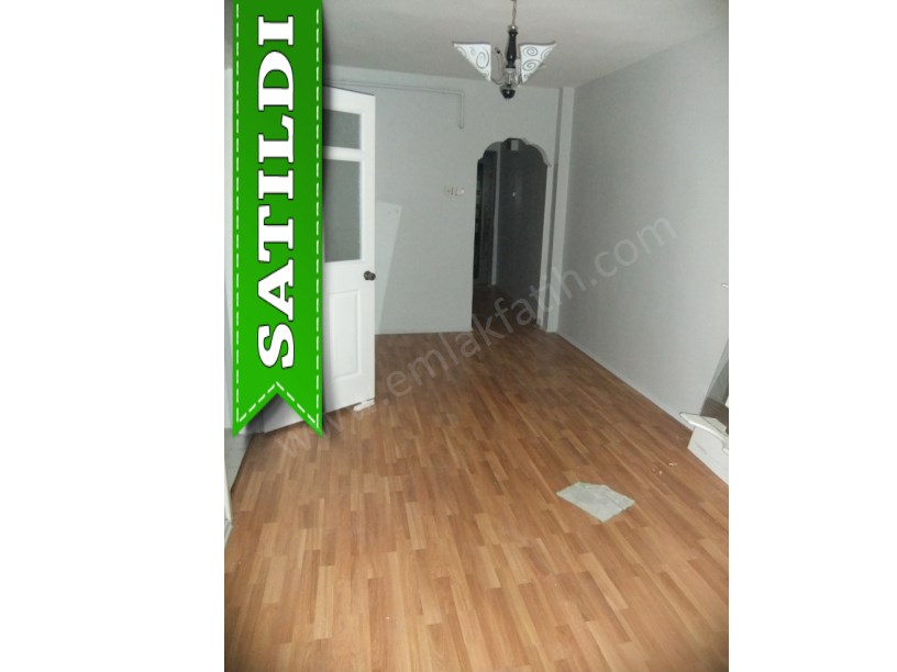 Kocamustafapaşa Hacıkadın Cad. Satılık Daire ( ESKİ PORTFÖY )