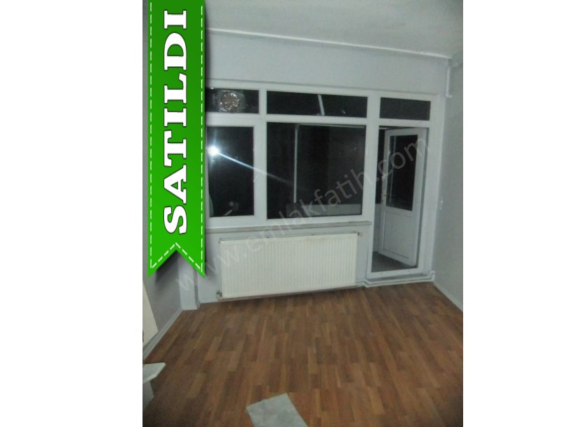 Kocamustafapaşa Hacıkadın Cad. Satılık Daire ( ESKİ PORTFÖY )