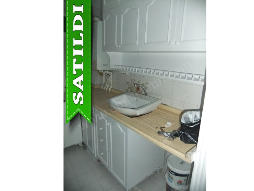 Kocamustafapaşa Hacıkadın Cad. Satılık Daire Kombili