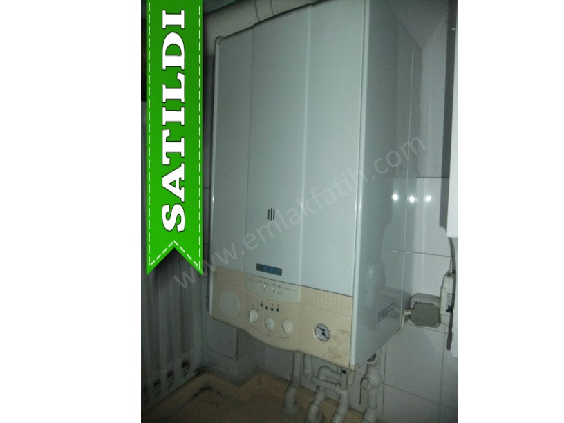 Kocamustafapaşa Hacıkadın Cad. Satılık Daire Kombili