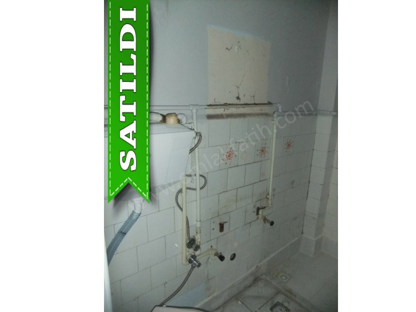 Kocamustafapaşa Hacıkadın Cad. Satılık Daire Kombili