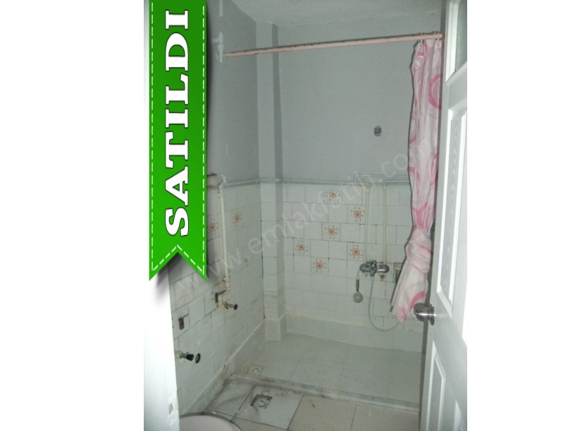 Kocamustafapaşa Hacıkadın Cad. Satılık Daire ( ESKİ PORTFÖY )