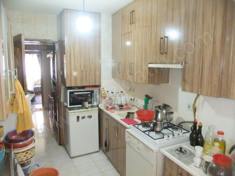 Kocamustafapaşa Cadde Üstü Satılık Daire Çift Cepheli Kombili