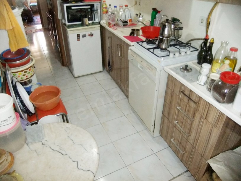 Kocamustafapaşa Cadde Üstü Satılık Daire Çift Cepheli Kombili