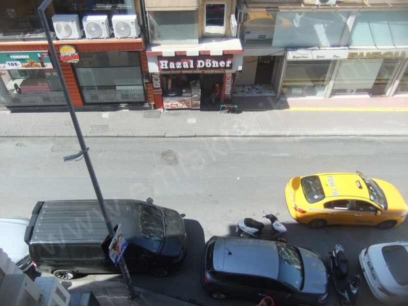 Kocamustafapaşa Cadde Üstü Satılık Daire Çift Cepheli Kombili