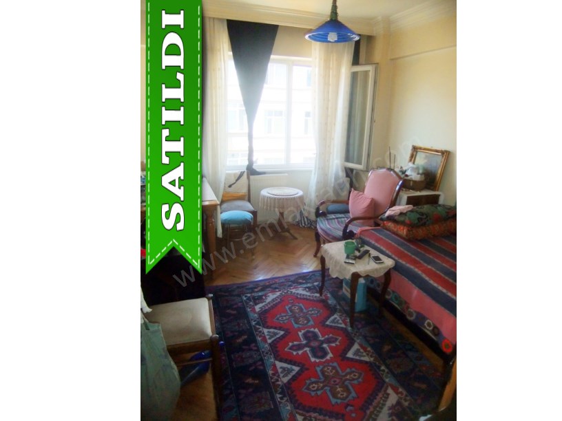 Kocamustafapaşa Cadde Üstü Satılık Daire ( ESKİ PORTFÖY )