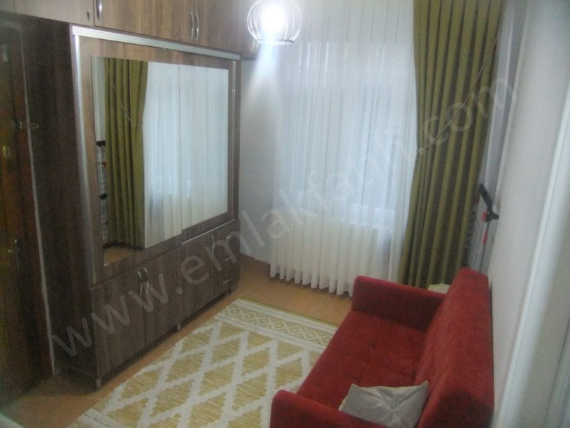 Kocamustafapaşa Şırlağan Sk. Satılık Daire ( ESKİ PORTFÖY )