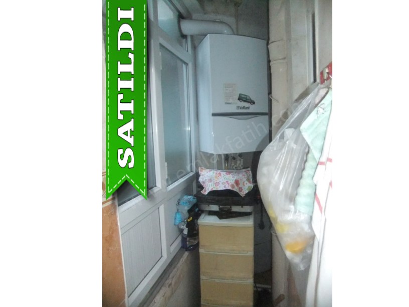 Kocamustafapaşa Şırlağan Sk. Satılık Daire Çift Cepheli Kombili