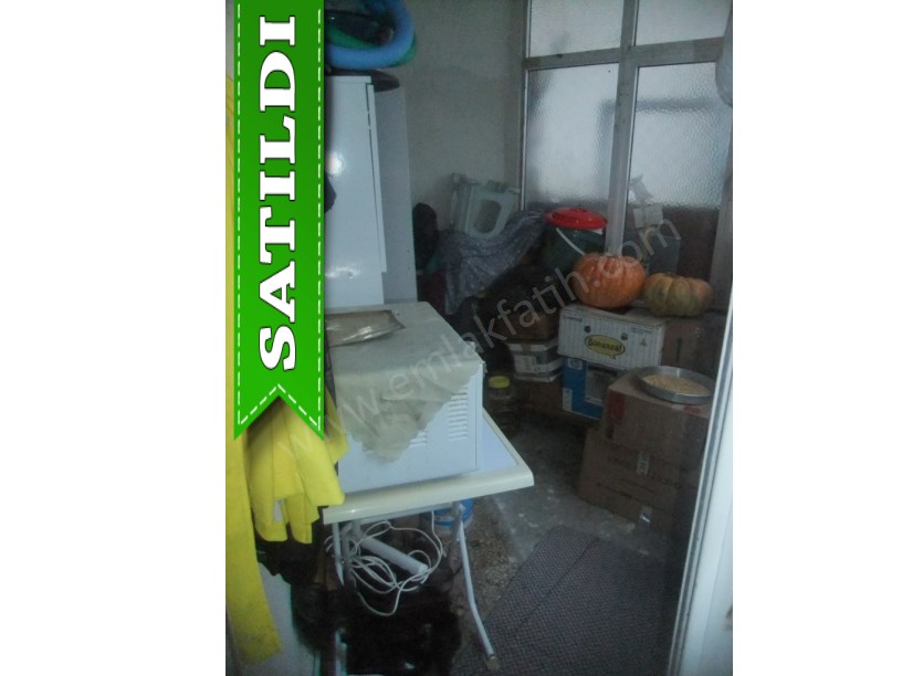 Kocamustafapaşa Şırlağan Sk. Satılık Daire ( ESKİ PORTFÖY )