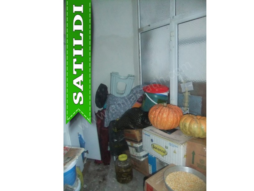 Kocamustafapaşa Şırlağan Sk. Satılık Daire Çift Cepheli Kombili