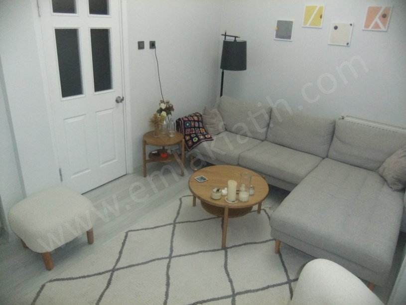 Kocamustafapaşa Şırlağan Sk. Satılık Daire ( ESKİ PORTFÖY )