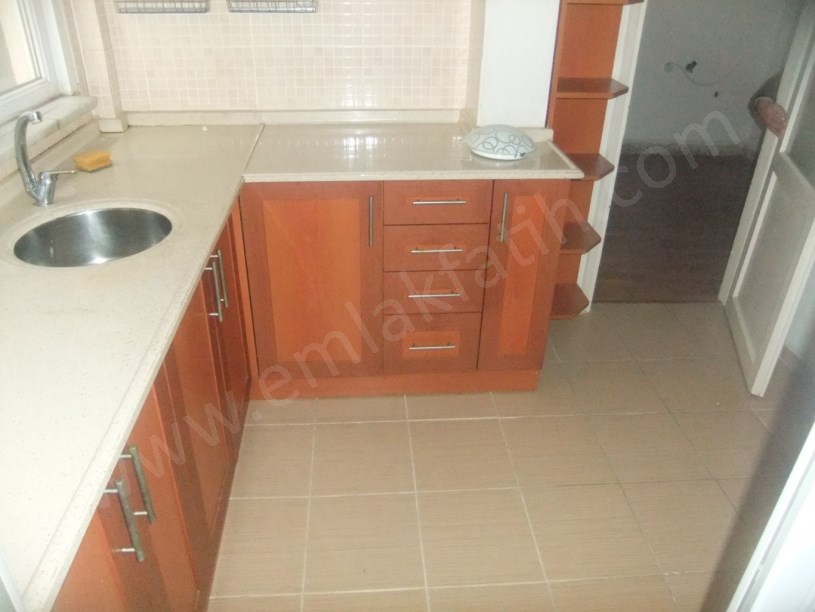 Kocamustafapaşa Kemancı Sitesi Satılık Daire Çift Cepheli