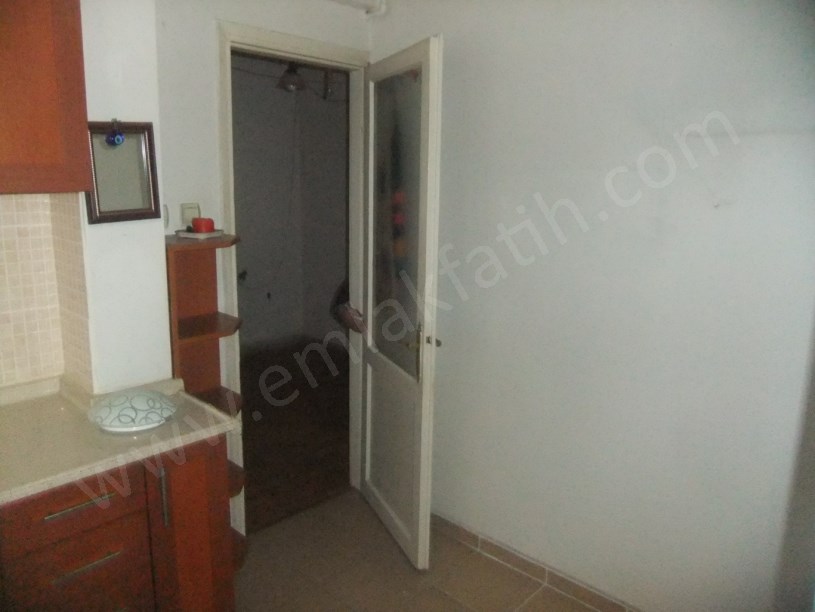 Kocamustafapaşa Kemancı Sitesi Satılık Daire Çift Cepheli