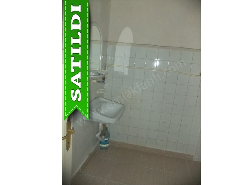 Kocamustafapaşa Kemancı Sitesi Satılık Daire ( ESKİ PORTFÖY )