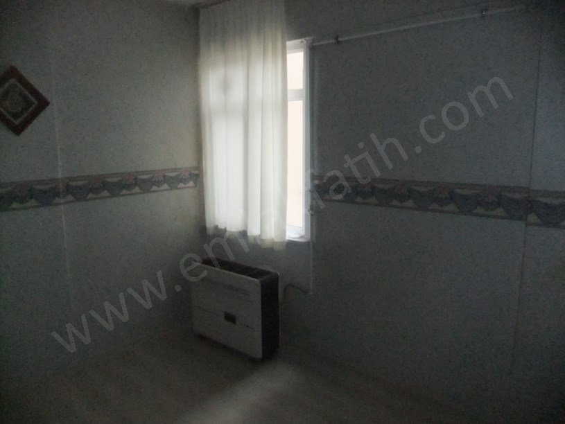 Kocamustafapaşa Kemancı Sitesi Satılık Daire Çift Cepheli