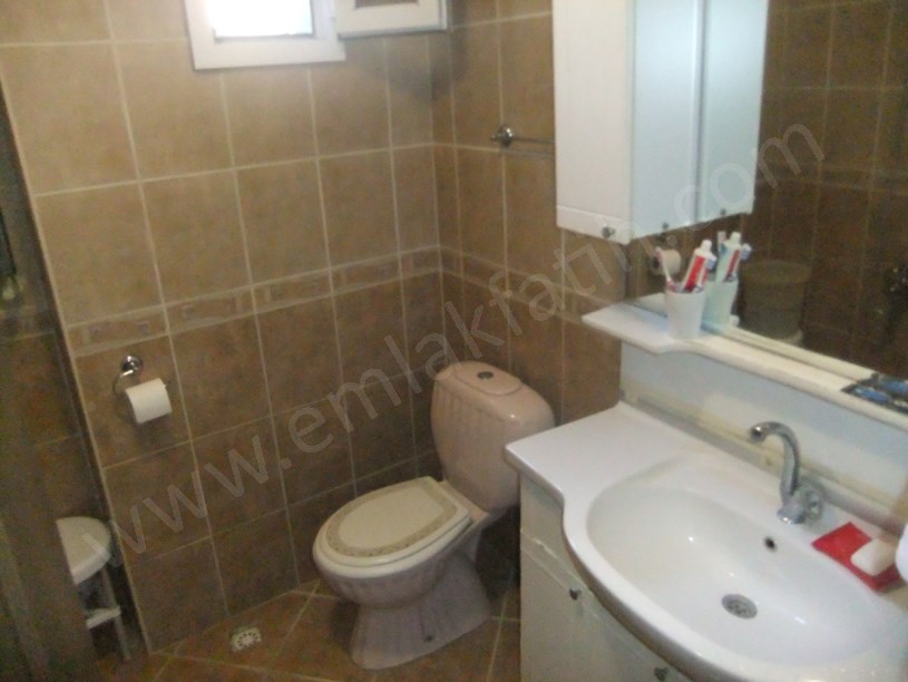 Kocamustafapaşa Melikşah Sk. Satılık Daire ( ESKİ PORTFÖY )