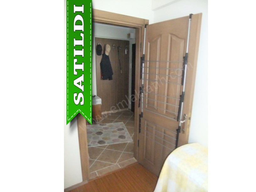 Kocamustafapaşa Melikşah Sk. Satılık Daire ( ESKİ PORTFÖY )