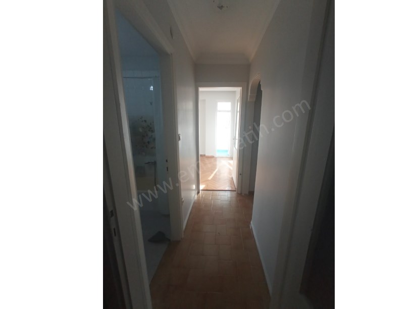 Kocamustafapaşa Kiralık Daire 3+1 Meydana Çok Yakın