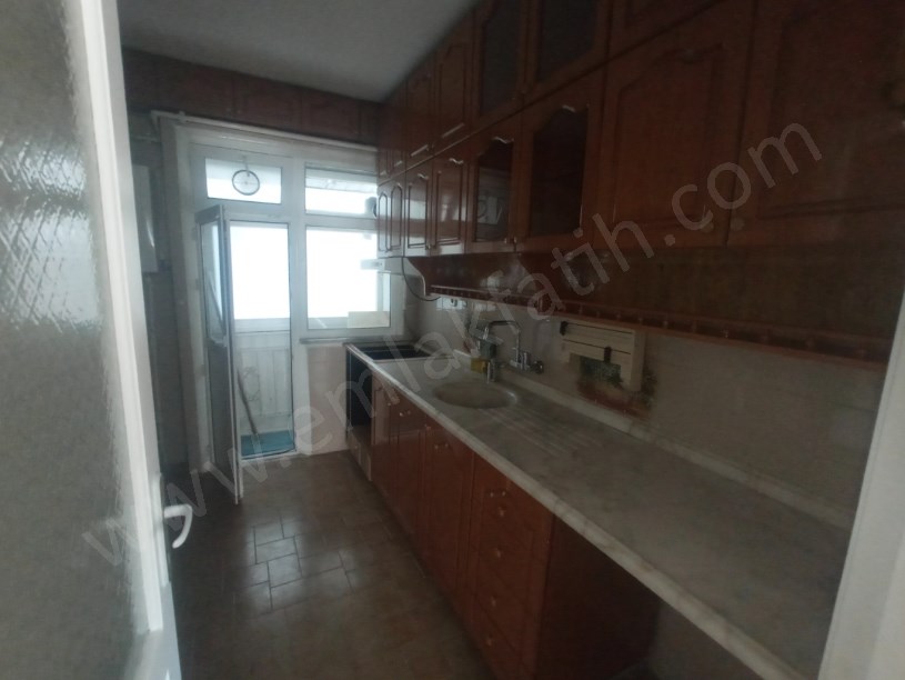 Kocamustafapaşa Kiralık Daire 3+1  ( ESKİ PORTFÖY )