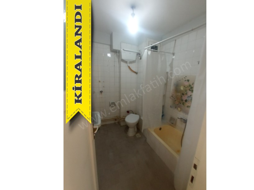 Kocamustafapaşa Kiralık Daire 3+1  ( ESKİ PORTFÖY )