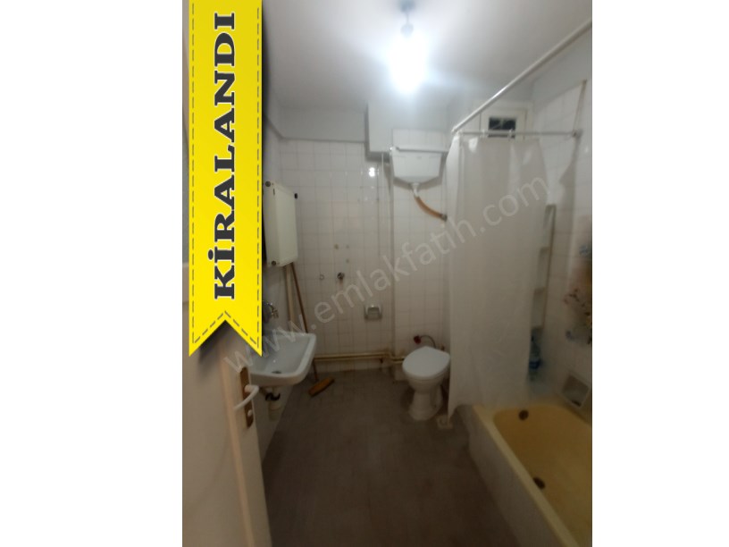Kocamustafapaşa Kiralık Daire 3+1  ( ESKİ PORTFÖY )