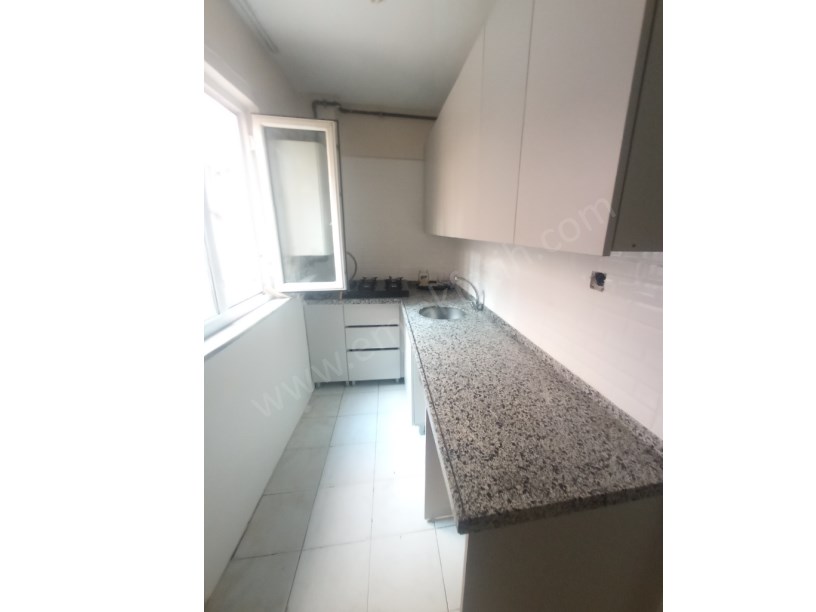 Kocamustafapaşa Milli Müdafaa Cad. Kiralık Daire 1+1 Temiz Çift Cepheli