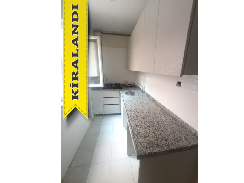 Kocamustafapaşa Milli Müdafaa Cad. Kiralık Daire 1+1  ( ESKİ PORTFÖY )