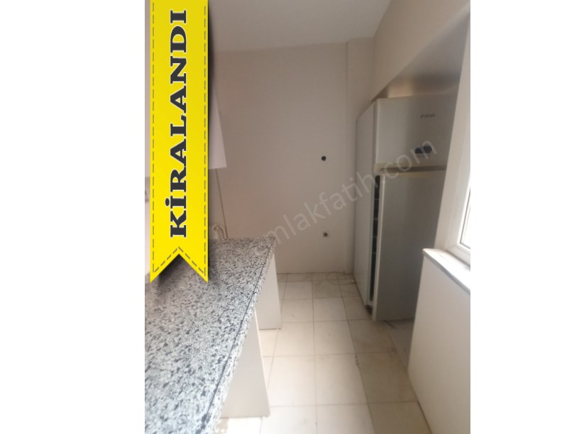 Kocamustafapaşa Milli Müdafaa Cad. Kiralık Daire 1+1 Temiz Çift Cepheli