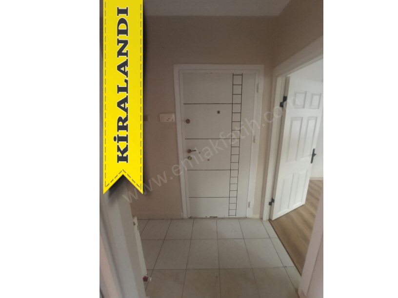 Kocamustafapaşa Milli Müdafaa Cad. Kiralık Daire 1+1  ( ESKİ PORTFÖY )