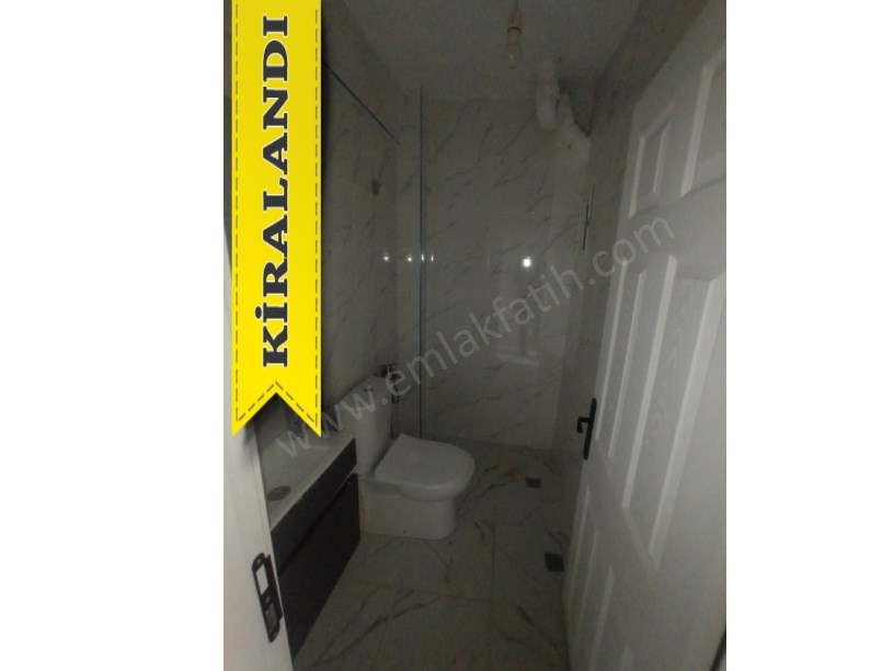 Kocamustafapaşa Milli Müdafaa Cad. Kiralık Daire 1+1  ( ESKİ PORTFÖY )