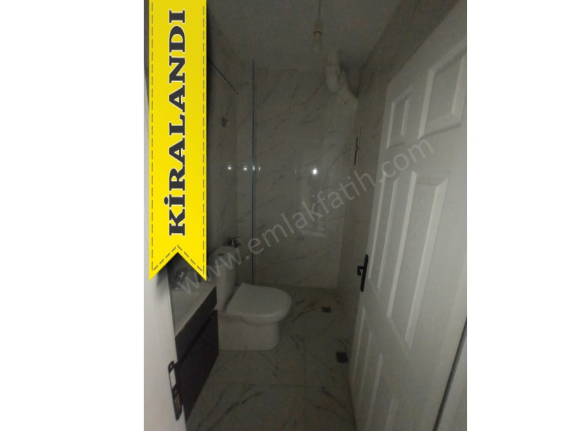 Kocamustafapaşa Milli Müdafaa Cad. Kiralık Daire 1+1  ( ESKİ PORTFÖY )