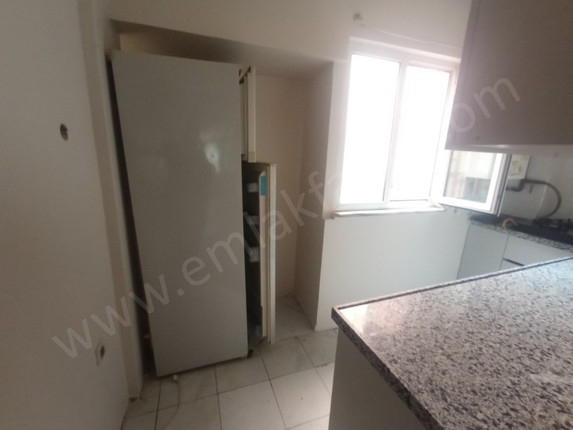 Kocamustafapaşa Milli Müdafaa Cad. Kiralık Daire 1+1  ( ESKİ PORTFÖY )