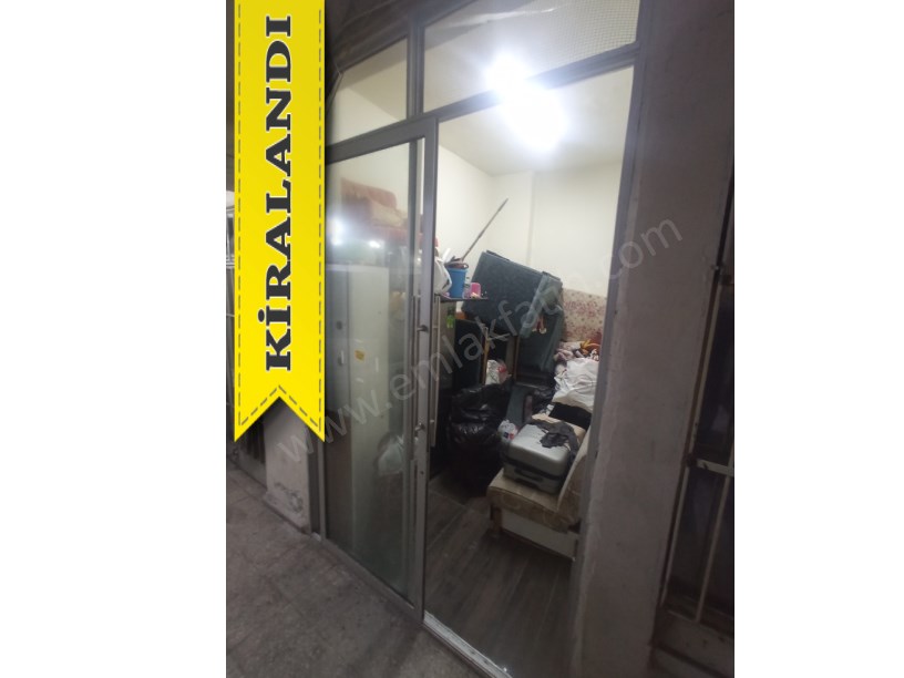 FATİH EMLAKTAN ANA CADDE ÜZERİ PASAJ İÇİ 8 m² Depo ( ESKİ PORTFÖY )