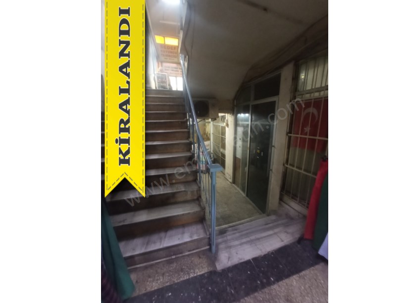 FATİH EMLAKTAN ANA CADDE ÜZERİ PASAJ İÇİ 8 m² Depo ( ESKİ PORTFÖY )