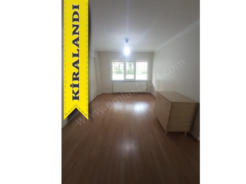 Yedikule Samancı Odaları Sk. Kiralık Daire 2+1 Temiz Büyük Bahçeli