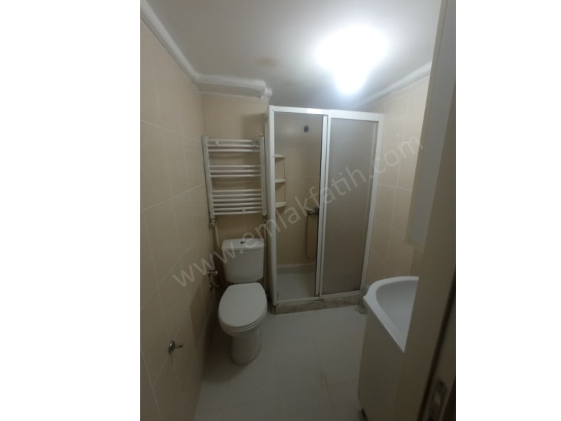 Yedikule Samancı Odaları Sk. Kiralık Daire 2+1 Temiz Büyük Bahçeli