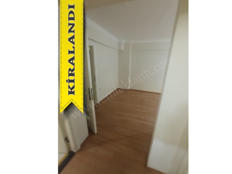 Yedikule Samancı Odaları Sk. Kiralık Daire 2+1 Temiz Büyük Bahçeli