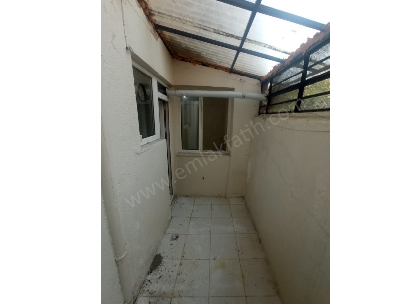 Yedikule Samancı Odaları Sk. Kiralık Daire 2+1 Temiz Büyük Bahçeli