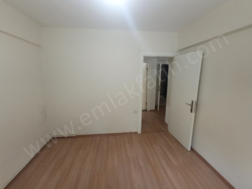 Yedikule Samancı Odaları Sk. Kiralık Daire 2+1  ( ESKİ PORTFÖY )