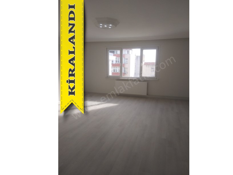 Kocamustafapaşa Müşir Süleyman Sk. Kiralık Daire 3+1 ( ESKİ PORTFÖY )