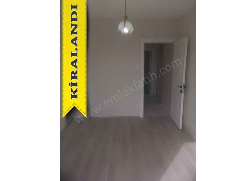Kocamustafapaşa Müşir Süleyman Sk. Kiralık Daire 3+1 ( ESKİ PORTFÖY )